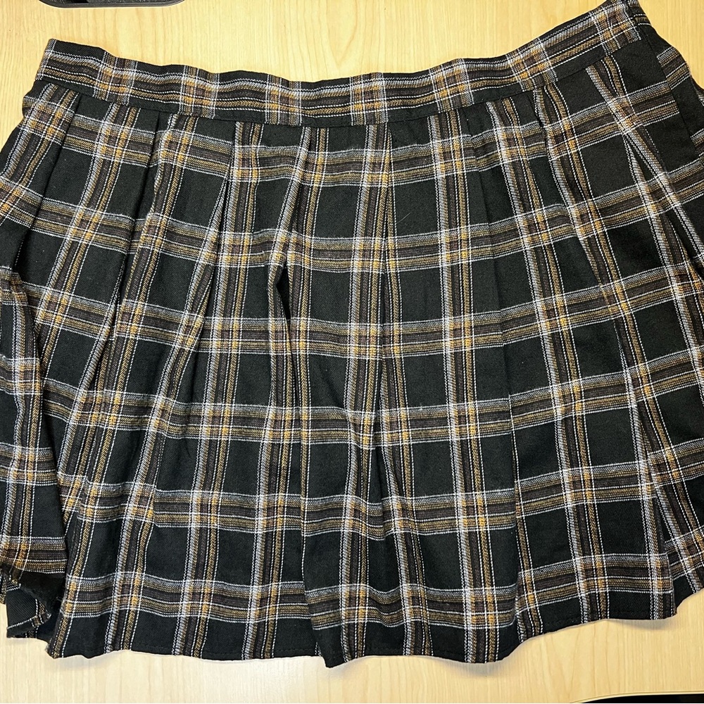 Poshmark plaid skirt